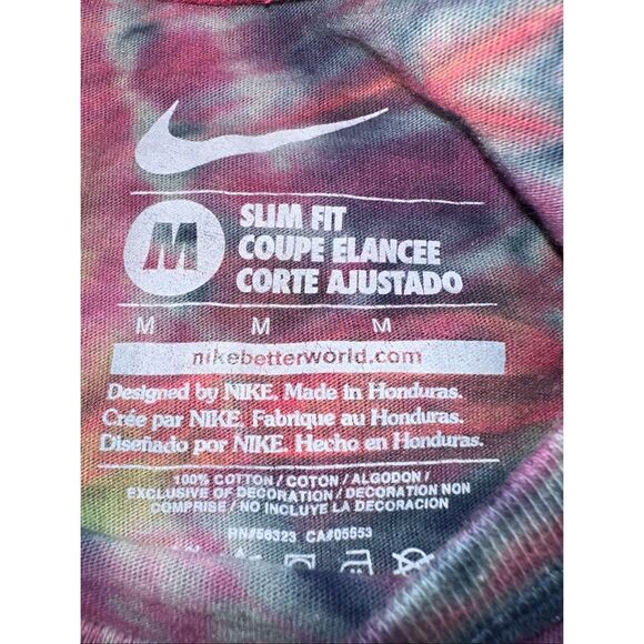 Nike Anyone, Anywhere Tie-Dye Tee - Picture 3 of 3